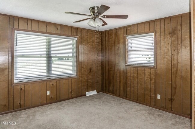 Building Photo - 3655 W Allens Bridge Rd