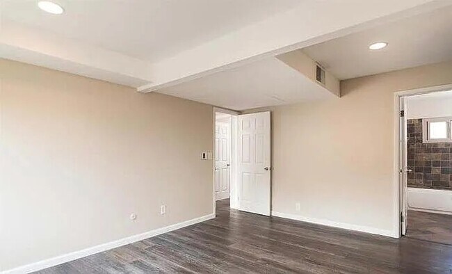 Building Photo - 2640 Worden St