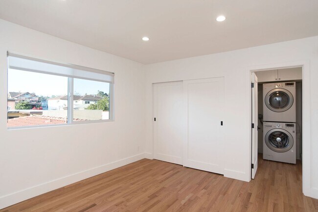 Building Photo - 1167 Bellevue Ave