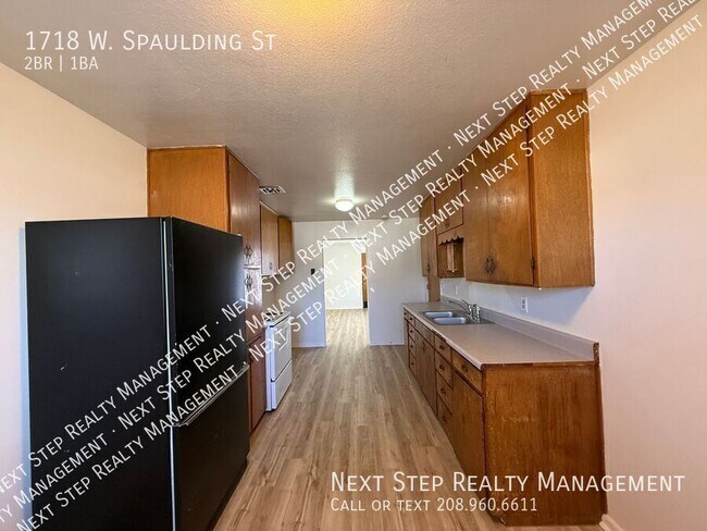 Building Photo - 1718 W Spaulding St