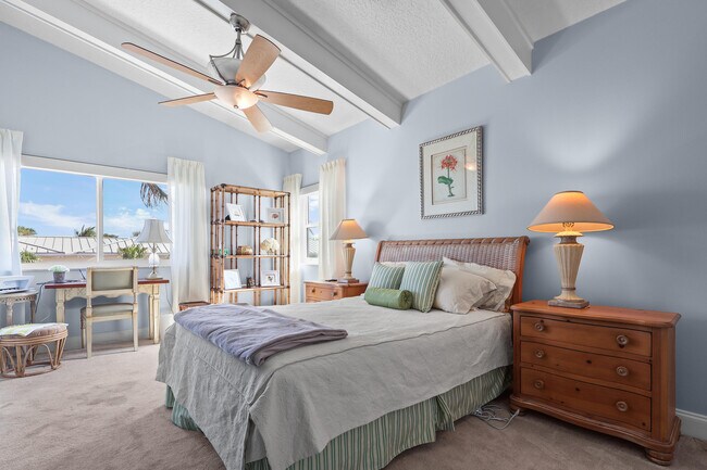 Building Photo - 250 S Ocean Blvd