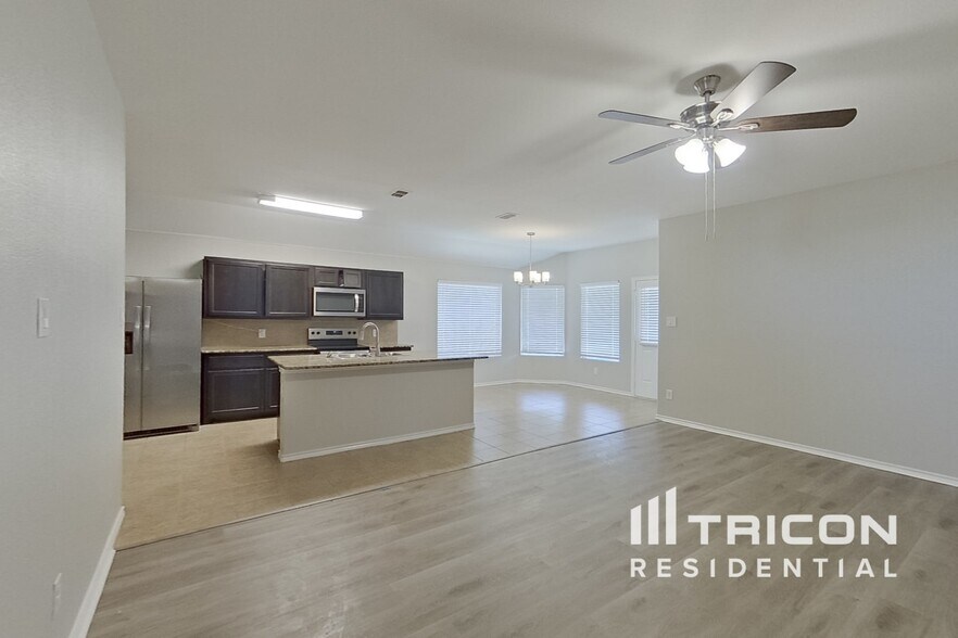Building Photo - 6800 Turtle Stream Dr