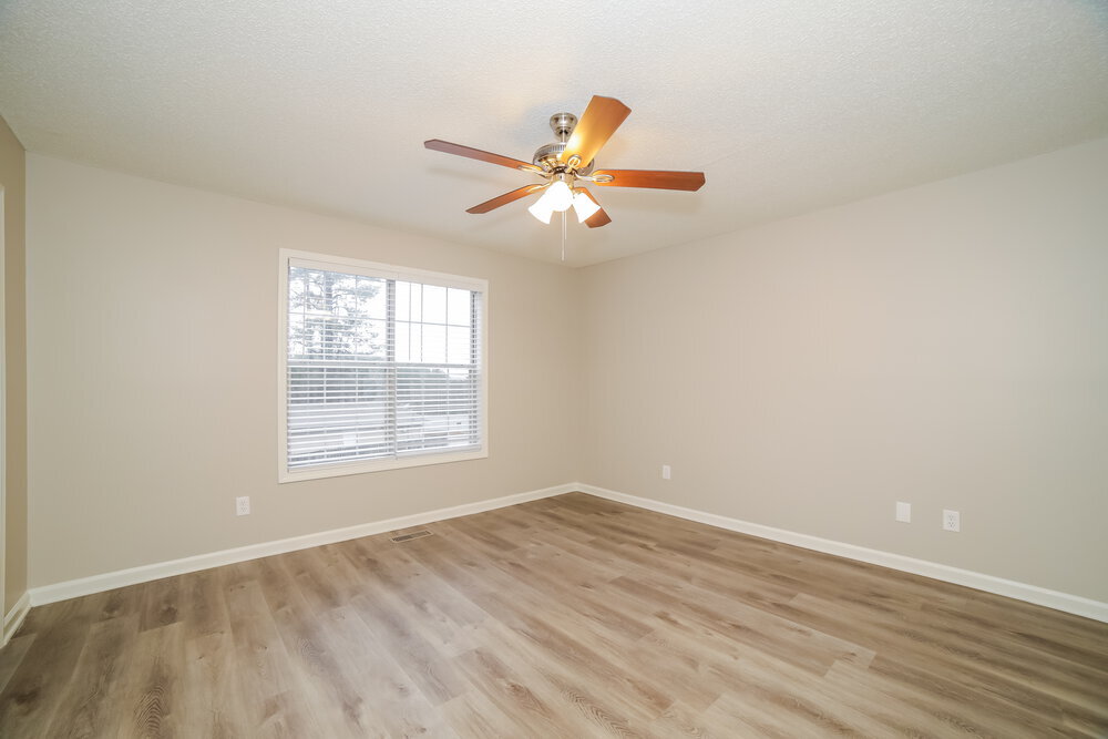 Building Photo - 100 Ashford Dr