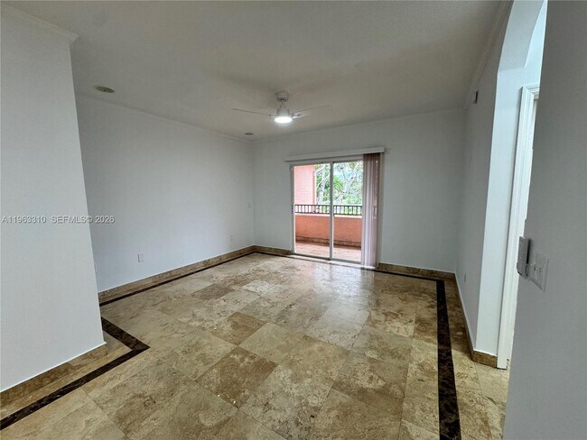 Building Photo - 2404 Belmont Ln