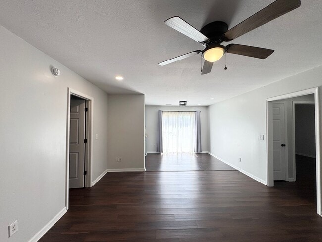 Building Photo - 205 Summerfield St