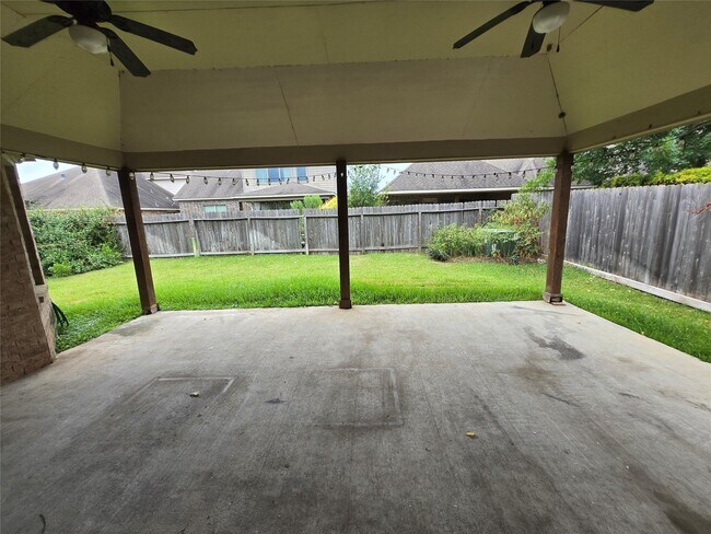 Building Photo - 26502 Green Heron Dr