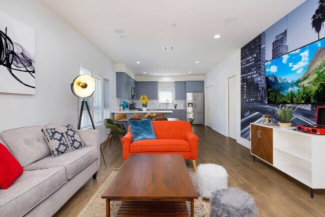 Building Photo - 6650 Leland Way