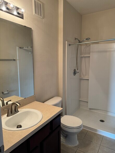 Building Photo - 4917 Key Lime Dr