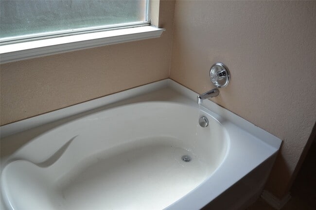 Building Photo - 1520 Carrigan Ln