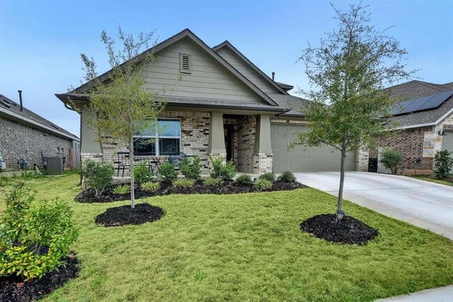 Building Photo - 404 Mante Ct