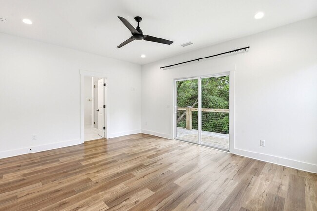 Building Photo - Custom Home in Seagate | 4 Bedrooms • 3 Bathrooms • Minutes to Wrightsville Beach