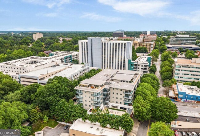 Building Photo - 335 W Ponce de Leon Ave