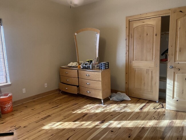 Building Photo - 115 Gold Rush Trail