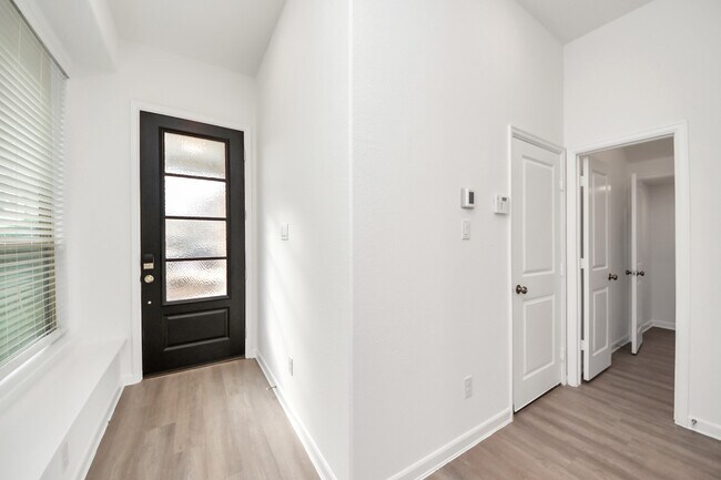 Building Photo - 22658 Sutherland Bend Ln