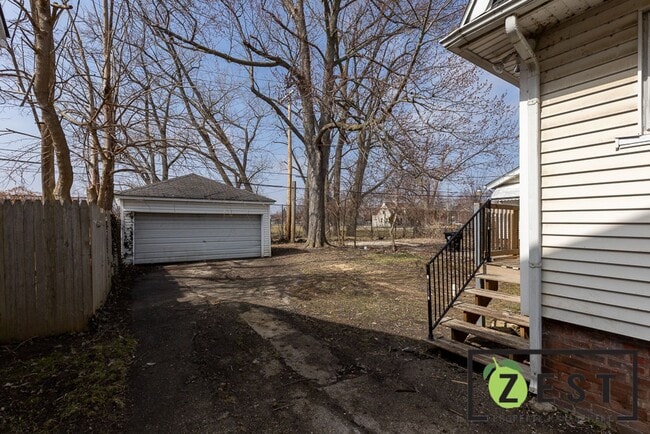 Building Photo - OPEN HOUSE 1/16! 3PM-3:30PM! BEAUTIFULLY REMODELED - 3-Bedroom 1-Bathroom 2-Car Garage