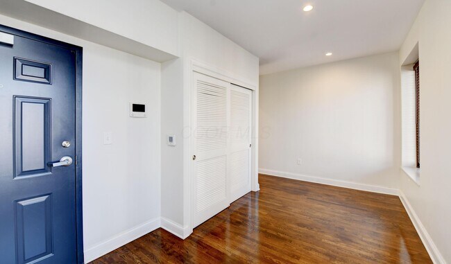 Building Photo - 65 S 5th St