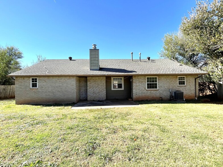 Building Photo - 5328 Coble St