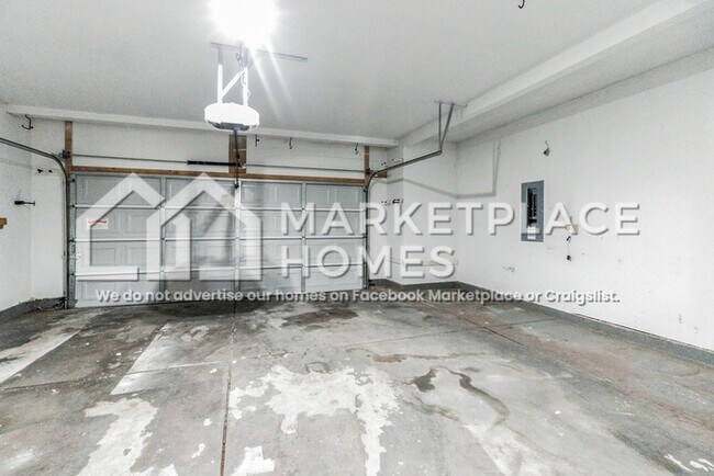 Building Photo - 794 Carolina Way