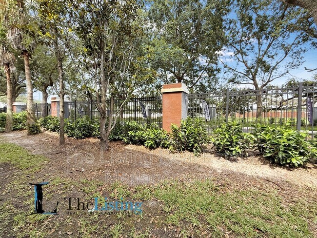 Building Photo - 8623 Andalucia Field Dr