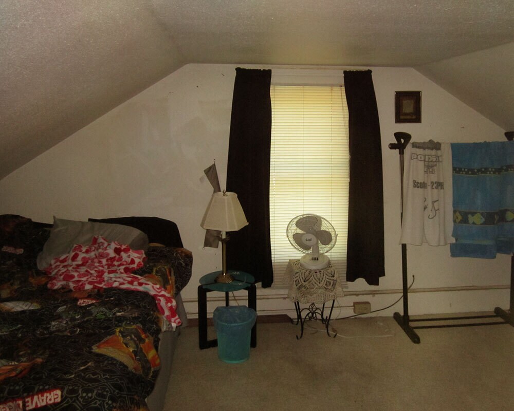 Building Photo - 602 16th Ave, E