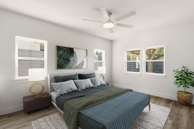 Building Photo - 814 W Mary St