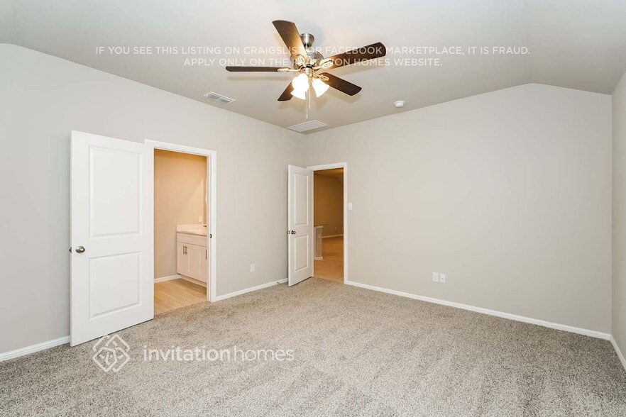 Building Photo - 424 Kaufman Dr