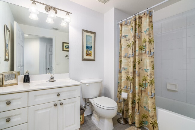 Building Photo - 105 Pulsipher Ave