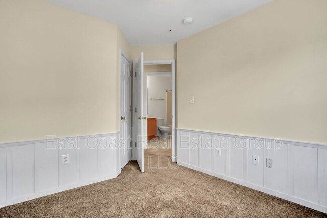 Building Photo - 779 Monet Dr