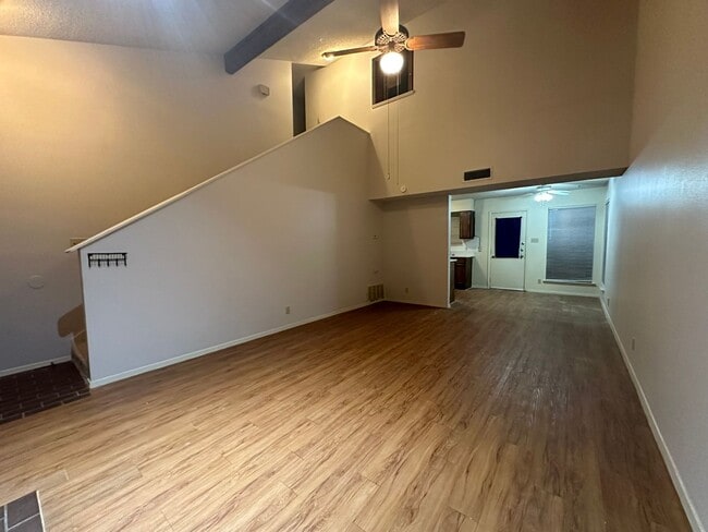Building Photo - 8104 Hood Cir