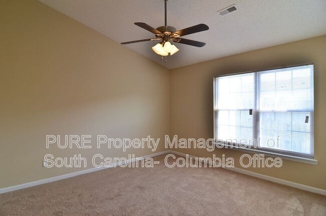 Building Photo - 112 Palm Ct
