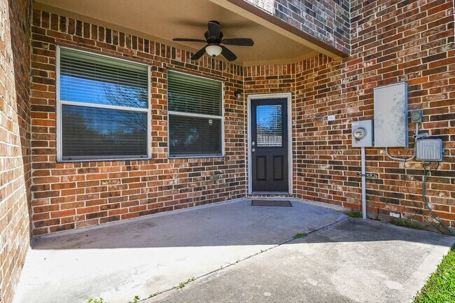 Building Photo - 14327 Mossy Gate Ln