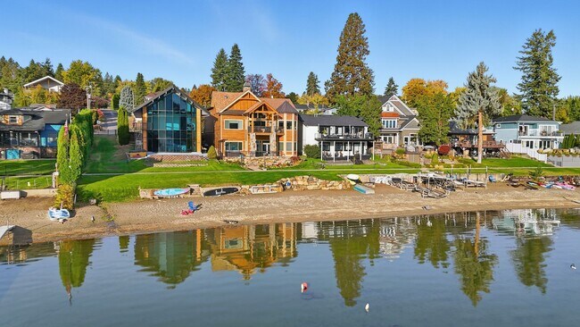 Building Photo - 820 S Liberty Dr