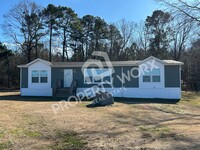 Building Photo - Country Living- 3 Bedroom/2 Bath Single Fa...