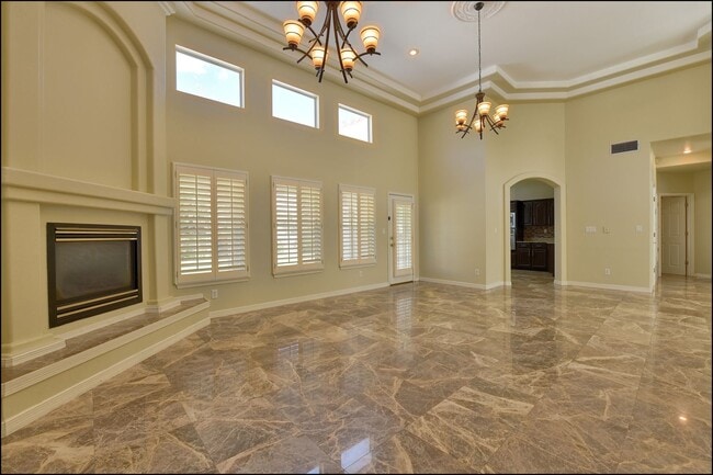 Building Photo - Available to view!