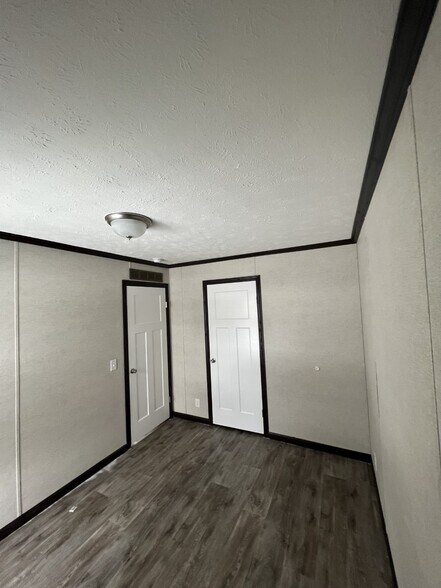Building Photo - 333 E Lakewood Blvd