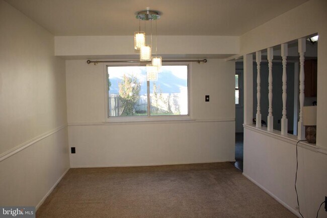 Building Photo - 34 Heron Pl