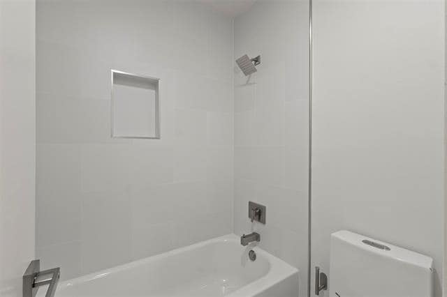 Building Photo - 7607 Pebblestone Dr