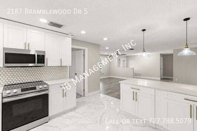 Building Photo - 2187 Bramblewood Dr S