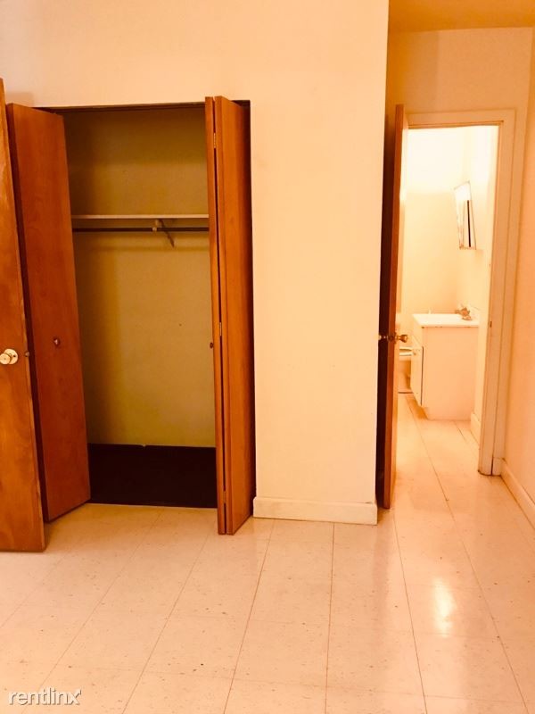 Building Photo - 2 br, 1.5 bath Apartment - 654 Walter Street