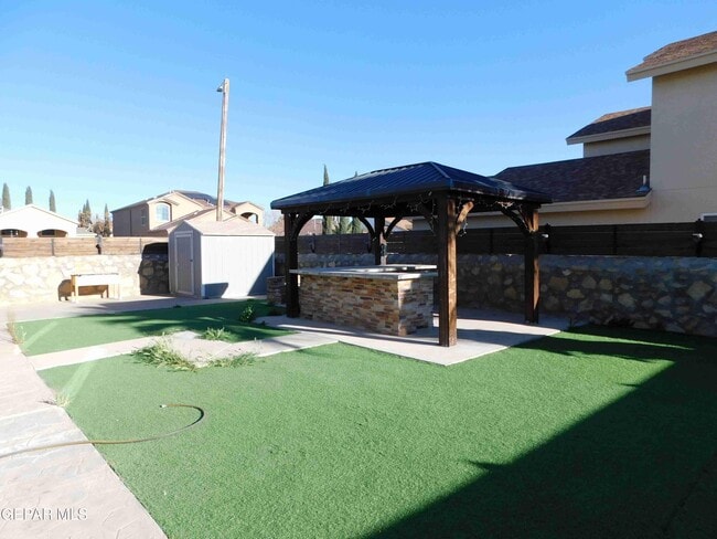 Building Photo - 12736 Tierra Sonora Dr