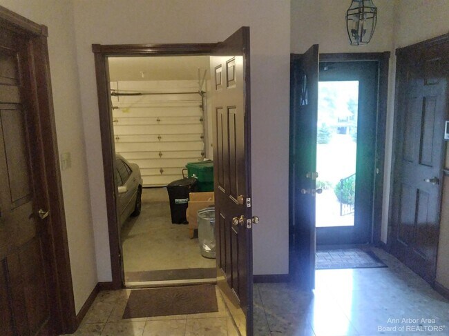 Building Photo - 5383 Textile Rd