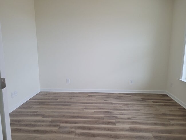 Building Photo - Brand New luxury home! Close to Delaware beaches