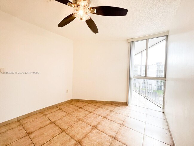 Building Photo - 7035 NW 186th St