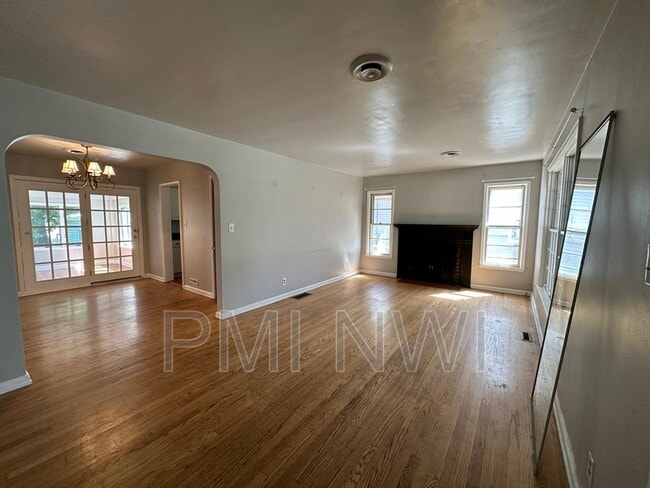 Building Photo - 209 N Rensselaer Ave