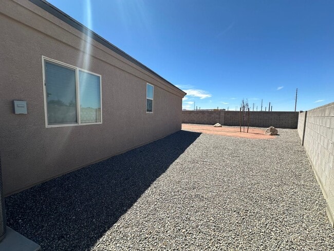 Building Photo - Come Check Out this Beautiful 2025 New Build!!!! *MOVE IN SPECIAL, $500 OFF OF THE FIRST MONTH RENT*
