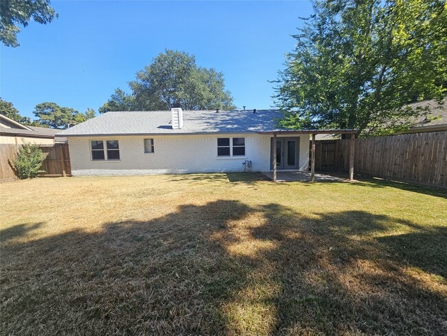 Building Photo - 2519 Piddler Dr