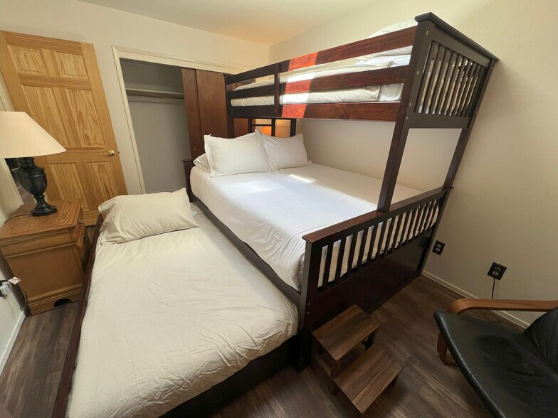 Building Photo - 1637 Rawhide Dr