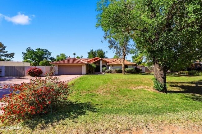 Building Photo - 10432 W Avalon Dr