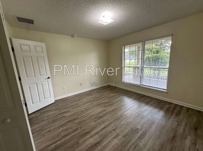 Building Photo - 533 Alice Cove Ct