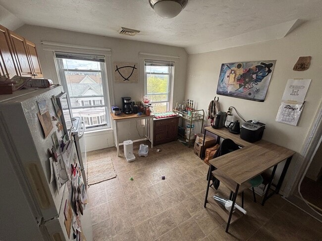 Building Photo - 41 Whipple St